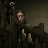 Florence Pugh en 1x02 'Cathy' de 'Al este del Edén'