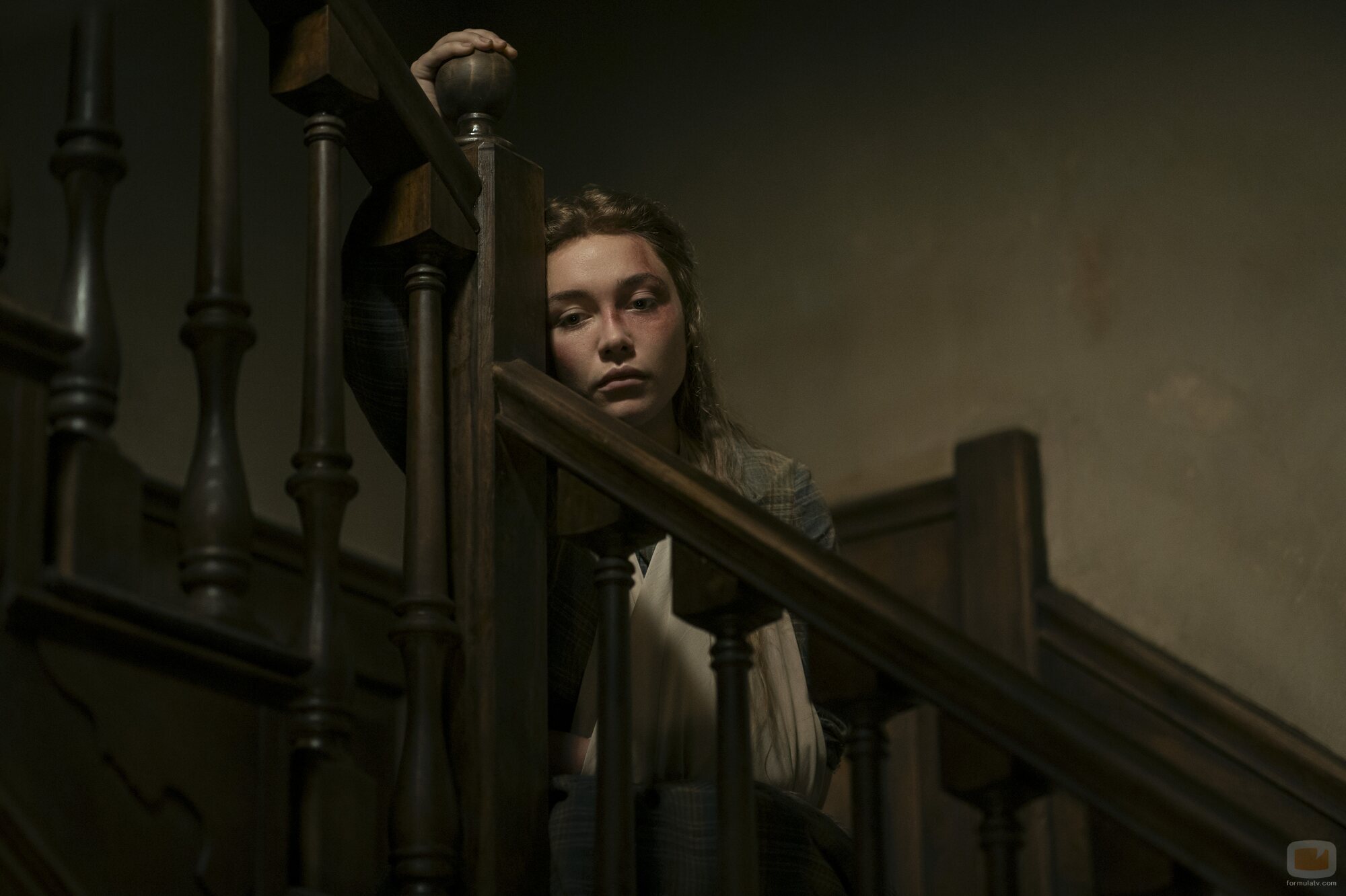 Florence Pugh en 1x02 'Cathy' de 'Al este del Edén'