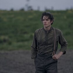Mike Faist en Capítulo 2 titulado 'Cathy' de 'Al este del Edén'