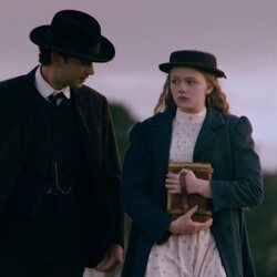 Vaughan Reilly en la temporada 1 y el capítulo 02 de 'Al este del Edén'