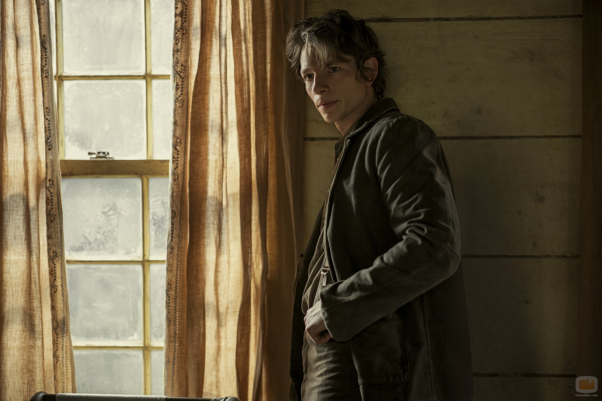Captura de Mike Faist en Capítulo 2 titulado 'Cathy' de 'Al este del Edén'