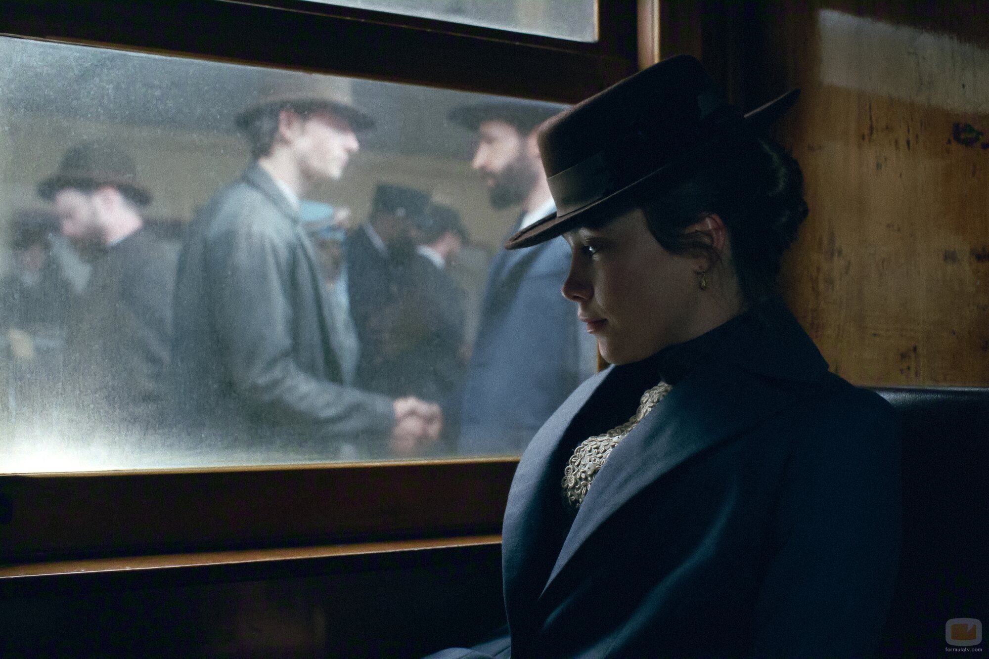 Plano de Florence Pugh en el 1x03 de 'East of Eden'