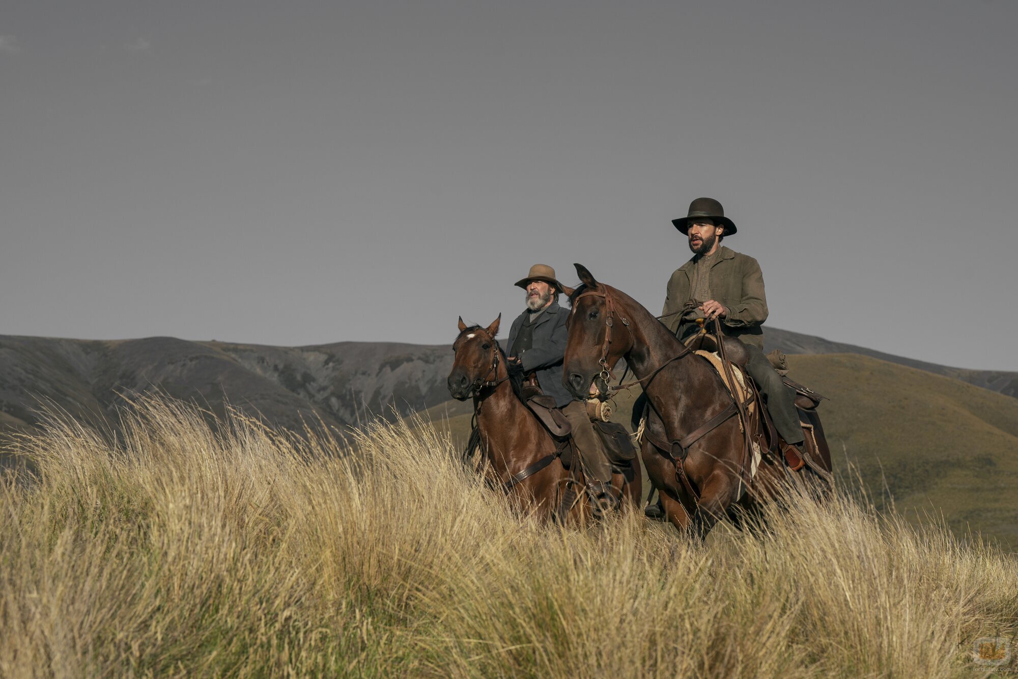 Christopher Abbott y Ciarán Hinds en el 1x03 de 'East of Eden'