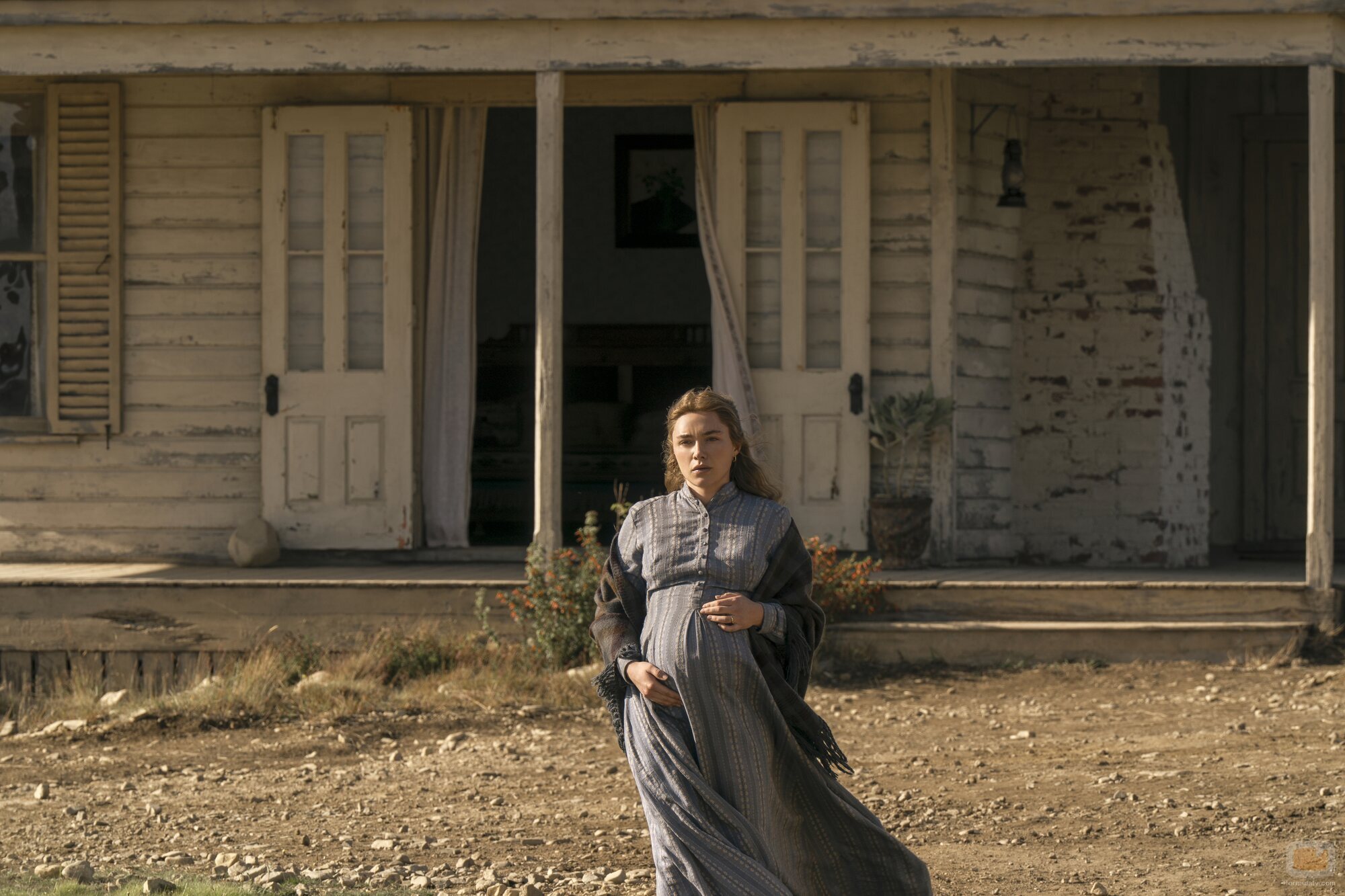 Still de Florence Pugh en el 1x03 de 'East of Eden'
