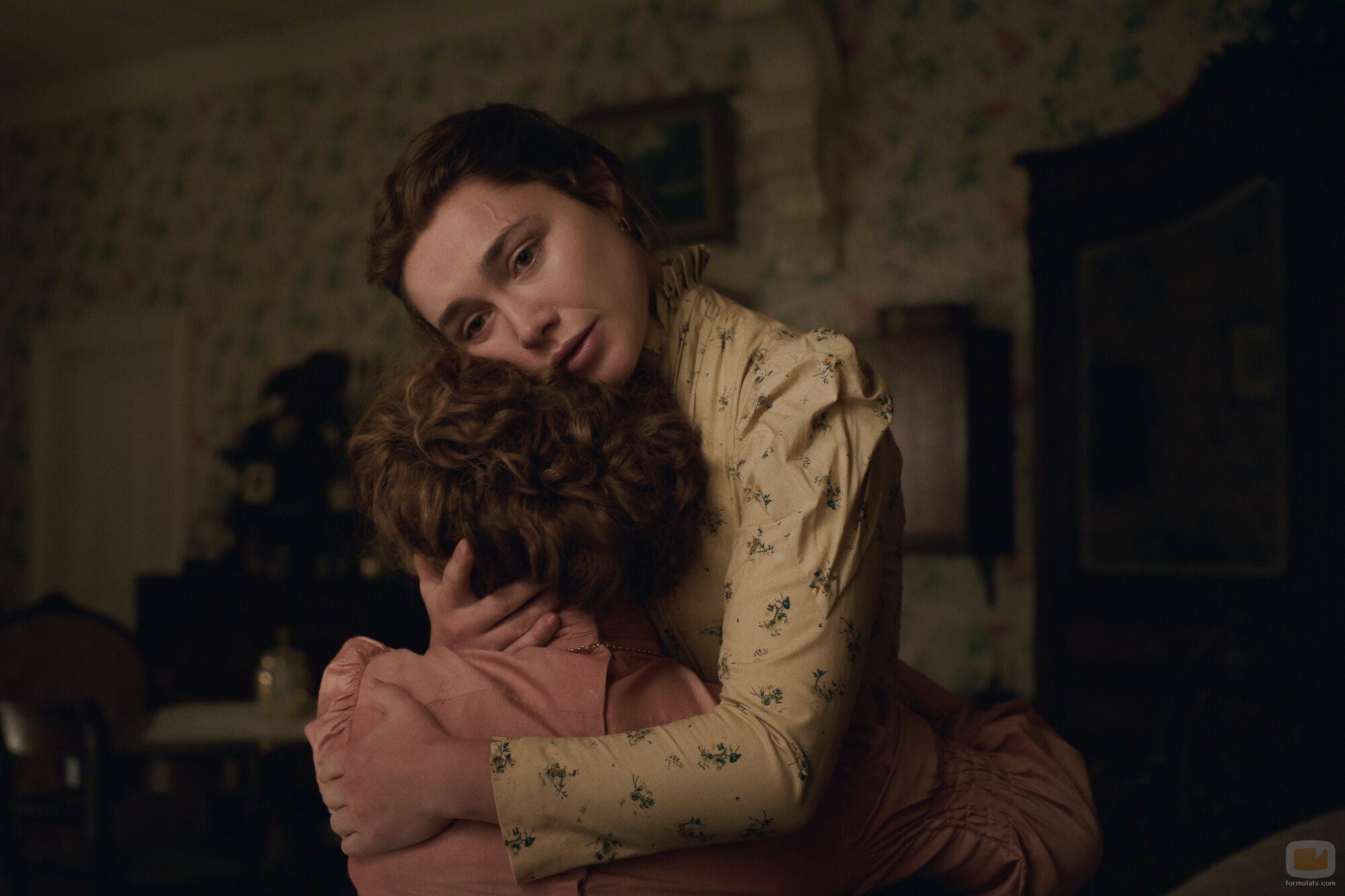 Florence Pugh en 1x04 titulado 'Kate' de 'Al este del Edén'