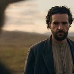 Promocional de Christopher Abbott en 'Partida' de 'East of Eden'