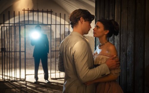 Damian Hardung y Harriet Herbig-Matten en la temporada 1 y el capítulo 04 de 'Maxton Hall: Un mundo entre nosotros'