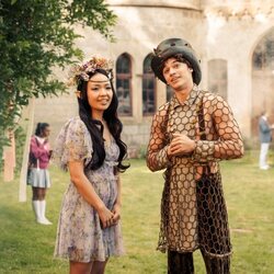 Andrea Guo y Frederic Balonier en 2x05 titulado 'Ligereza engañosa' de 'Maxton Hall: Un mundo entre nosotros'