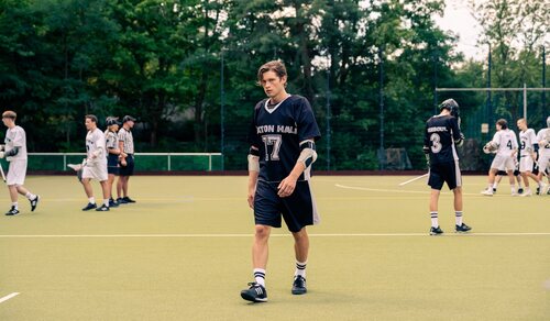 Damian Hardung en 2x06 'Hacia las estrellas' de 'Maxton Hall: Un mundo entre nosotros'