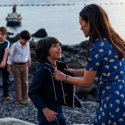 Ian Losada y Paula Echevarría en Capítulo 1 titulado 'Capítulo 1' de 'A la deriva'