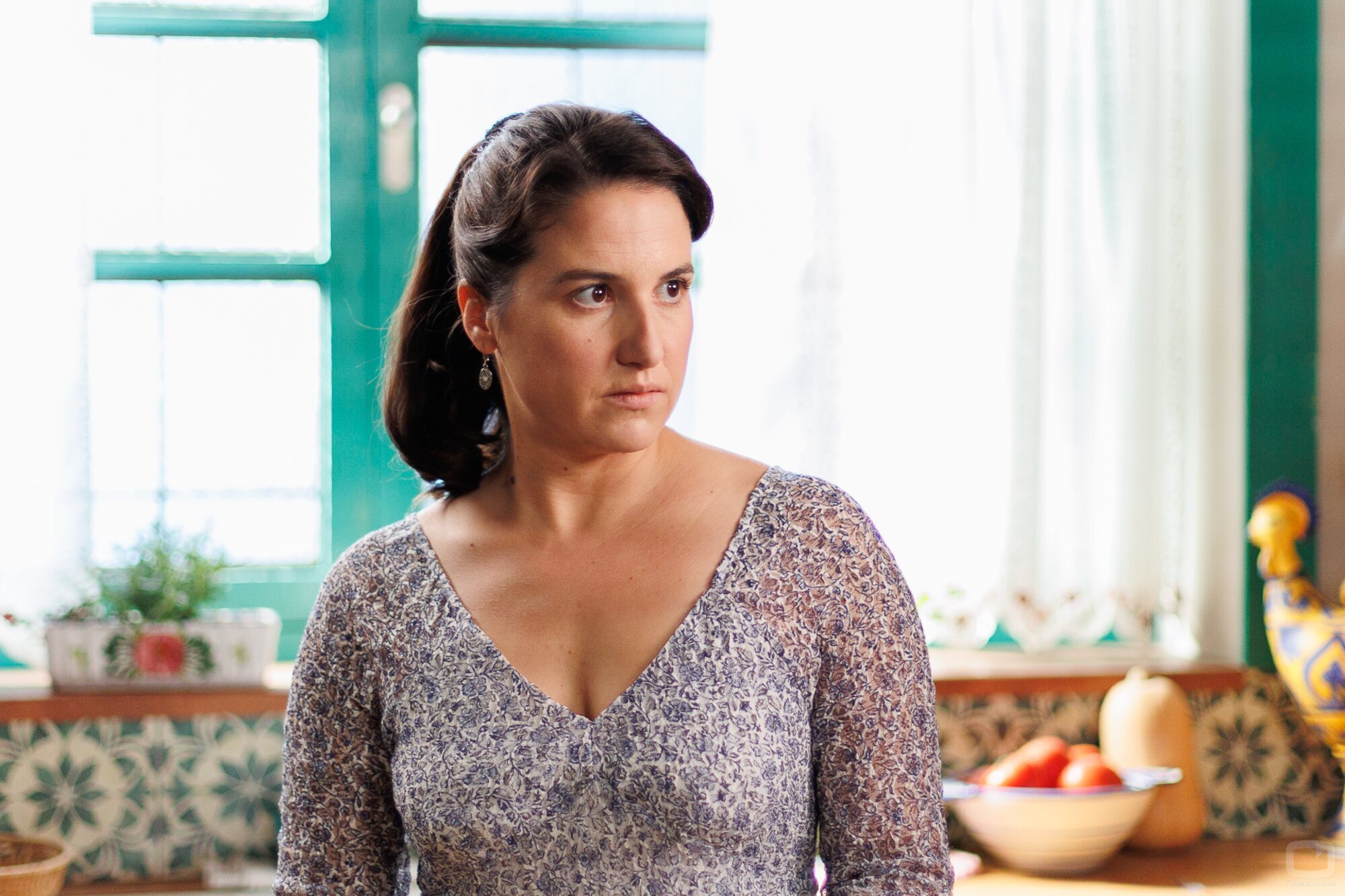 Camila Viyuela en 1x02 'Capítulo 2' de 'A la deriva'