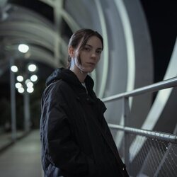 Victoria Luengo en Capítulo 1 titulado 'Un cadáver' de 'Reina Roja'