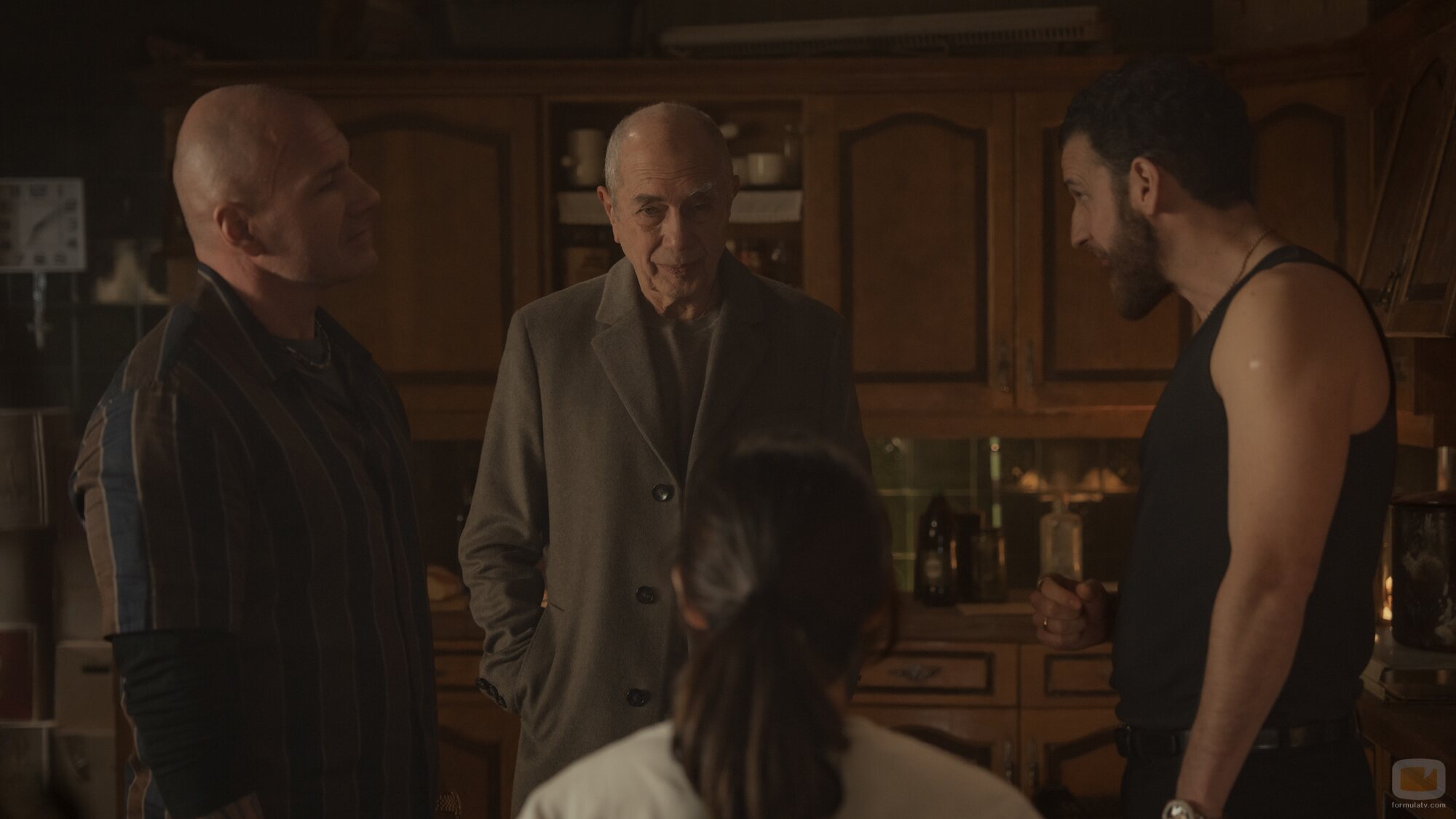 Féodor Atkine en 2x05 'Un perro' de 'Reina Roja'