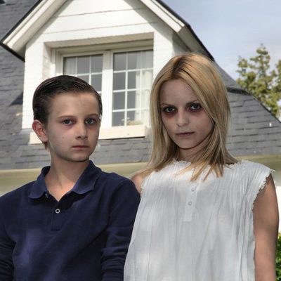 Cameron Antrobus y Carolina Bona