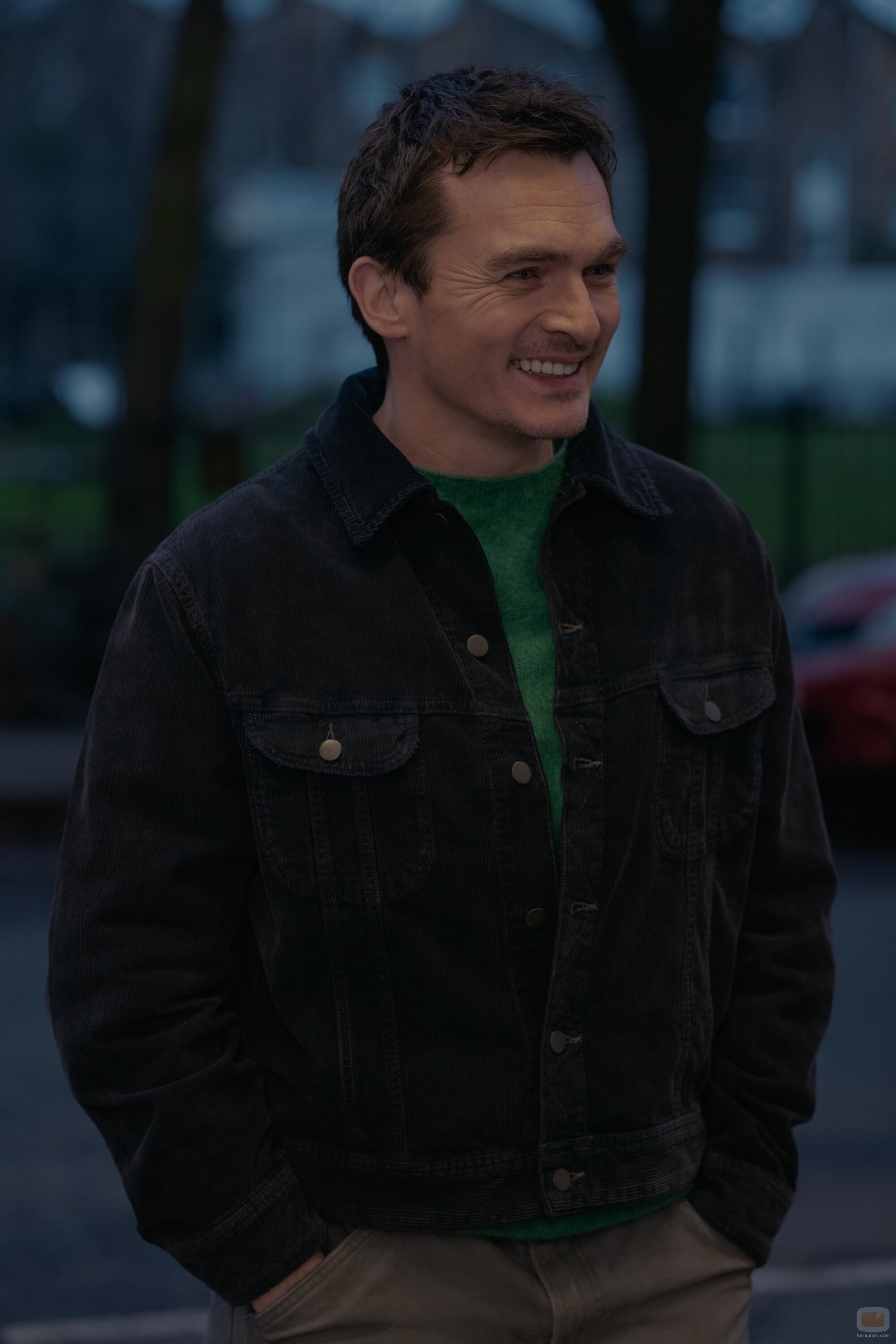 Rupert Friend en la temporada 1 y el capítulo 02 de 'Youth'
