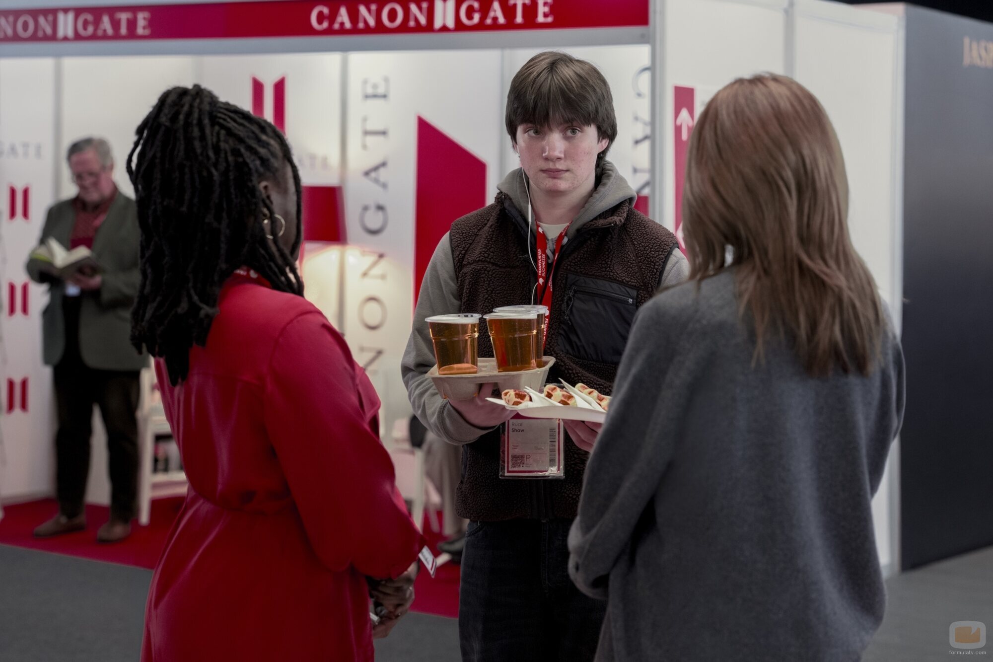 Aran Murphy en 1x03 'Bienvenidos al Nido de Ratas' de 'Youth'