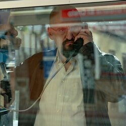 Captura de Raúl Arévalo en 1x05 titulado 'Rachid, el derrochador' de 'El Castillo'
