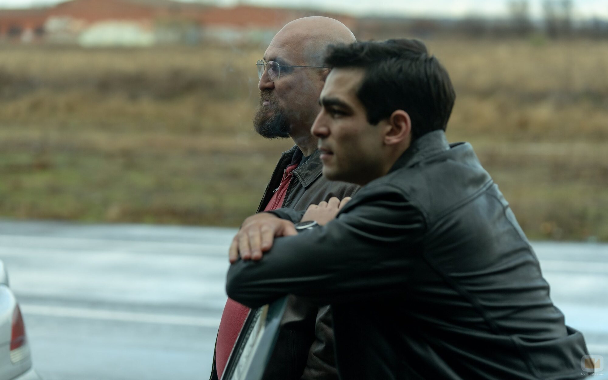 Raúl Arévalo y Omar Ayuso en 'Rachid, el derrochador' de 'El Castillo'