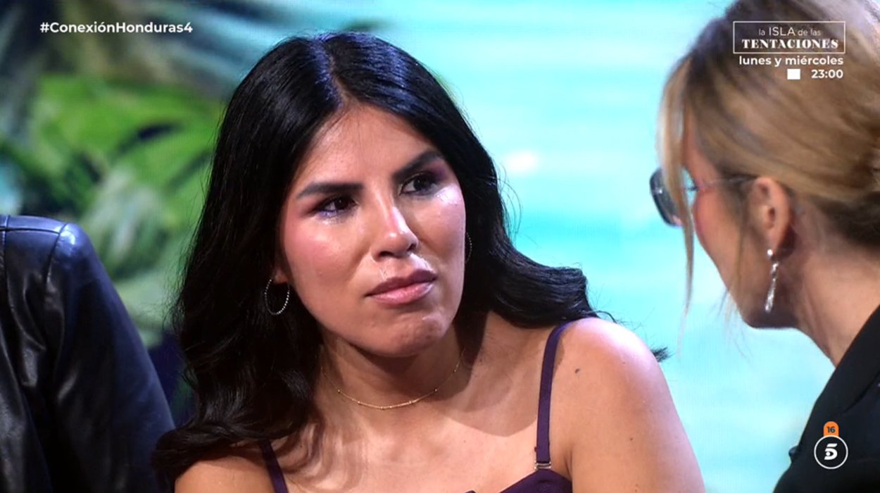 Isa Pantoja con Sandra Barneda en 'Supervivientes All Stars'