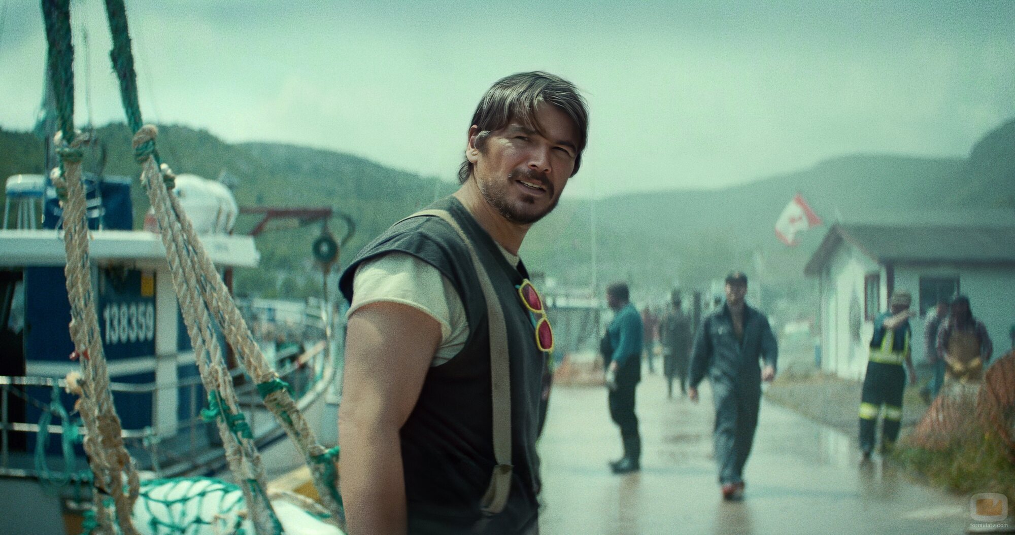 Momento de Josh Hartnett en 'Come Home Year' de 'Bajo la superficie'