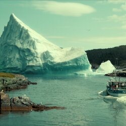 Foto de 1x01 titulado 'Come Home Year' de 'Bajo la superficie'