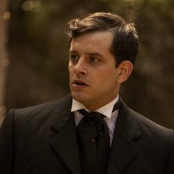 Álex Villazán en 1x02 'La lucha de Inés' de 'Las hijas de la criada'