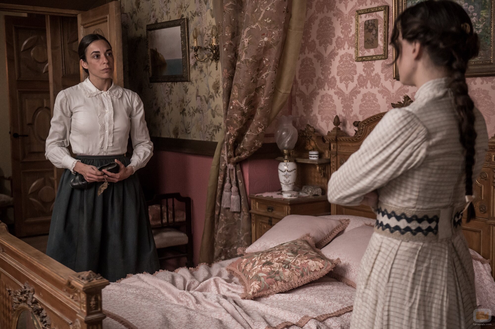 Carlota Baró en la temporada 1 y el capítulo 03 de 'Las hijas de la criada'