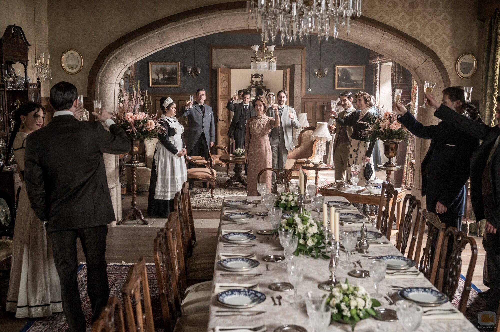 Fotograma de Verónica Sánchez en Capítulo 4 titulado 'La rabia de Catalina' de 'Las hijas de la criada'