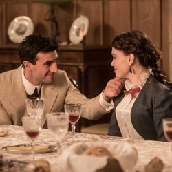 Alejandro Vergara y Martina Cariddi en 1x04 titulado 'La rabia de Catalina' de 'Las hijas de la criada'