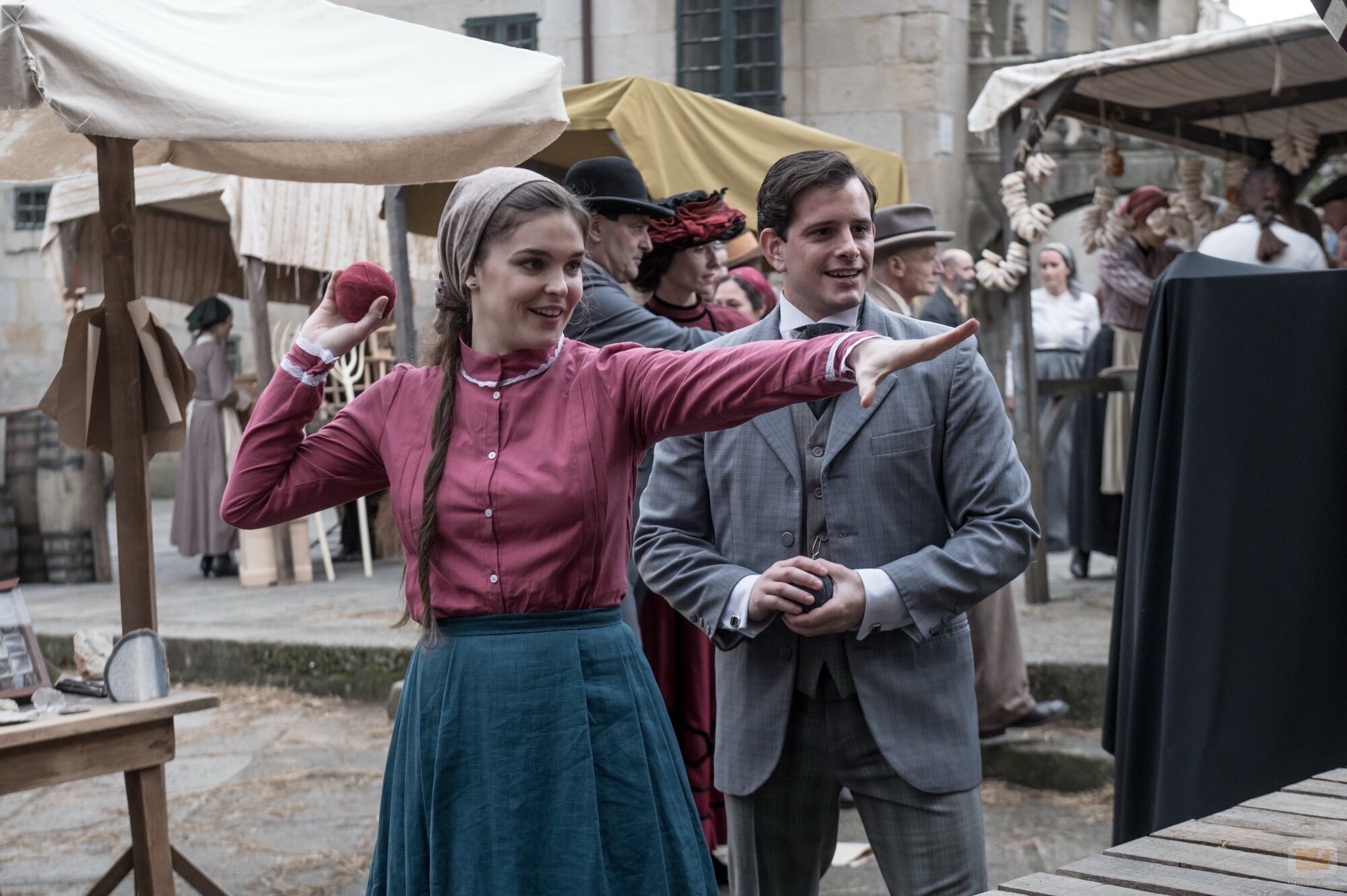 Álex Villazán y Judith Fernández en la temporada 1 y el capítulo 04 de 'Las hijas de la criada'