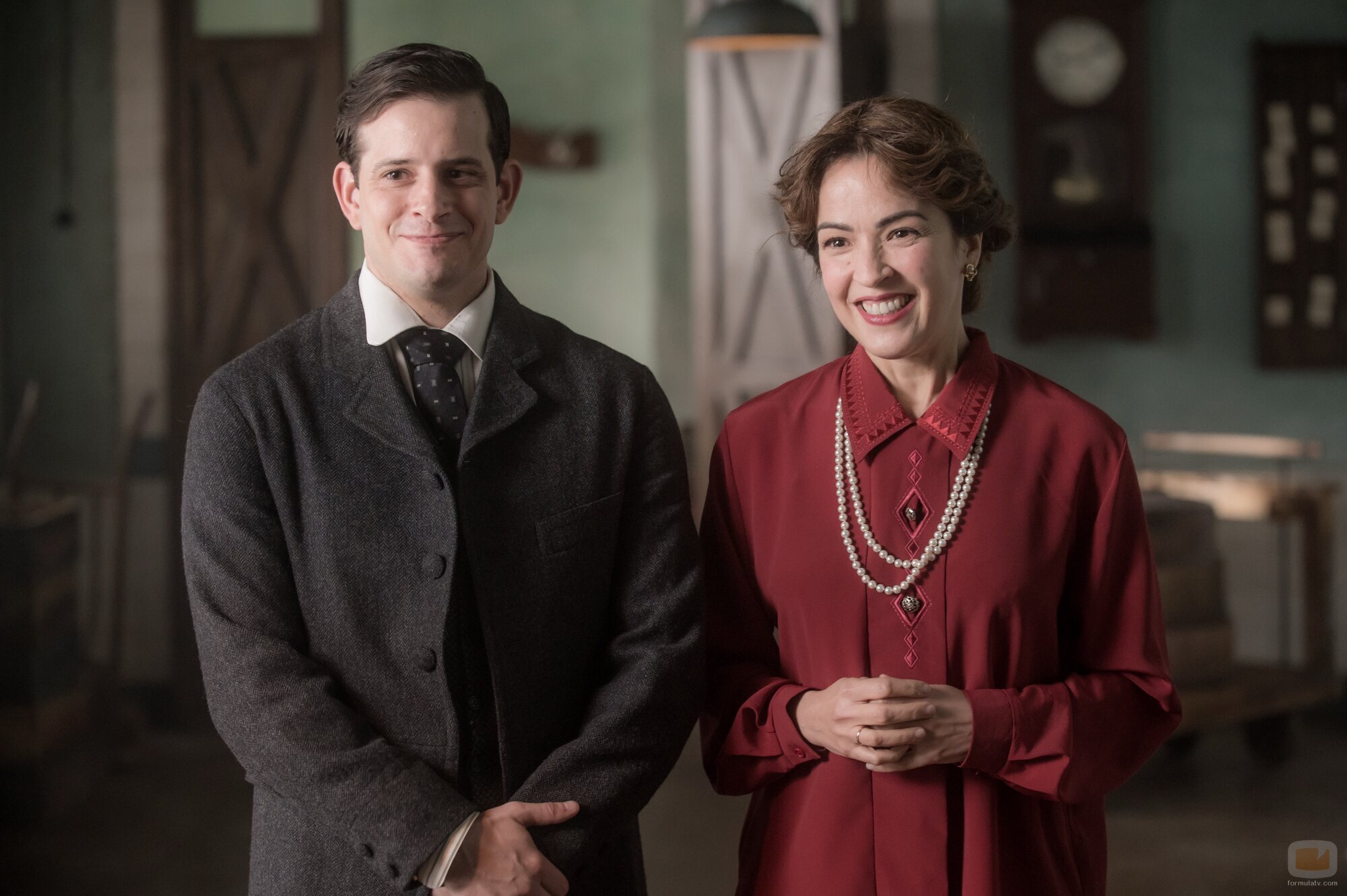 Verónica Sánchez y Álex Villazán en Capítulo 5 titulado 'El amor de Jaime' de 'Las hijas de la criada'