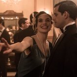 Álex Villazán y Martina Cariddi en la temporada 1 y el capítulo 05 de 'Las hijas de la criada'