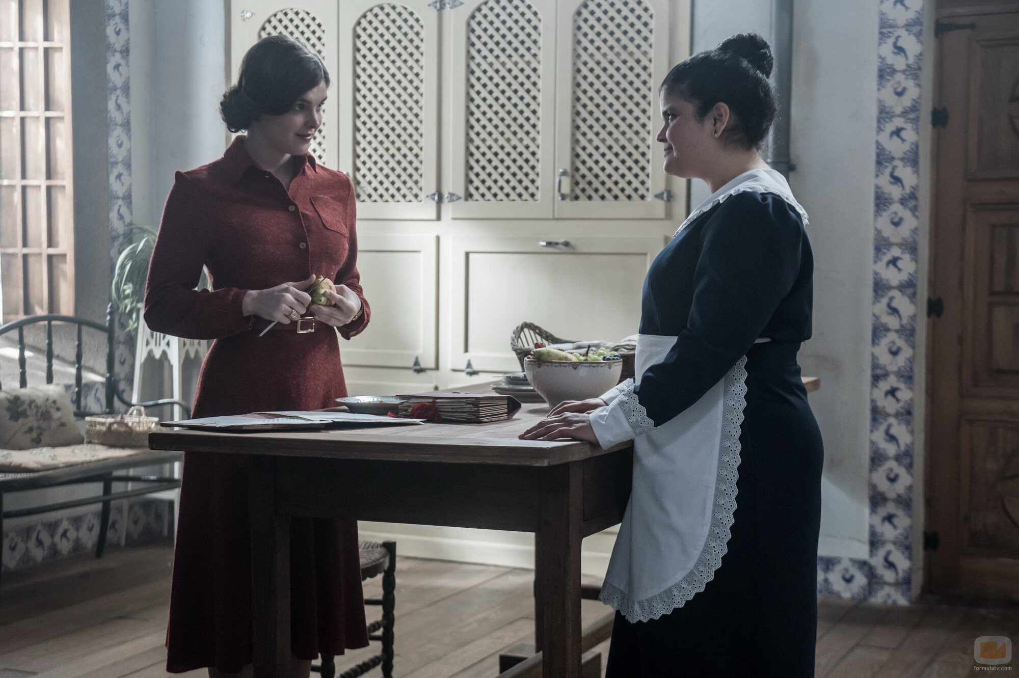 Judith Fernández y Jessica Serna en Capítulo 6 titulado 'La culpa de Gustavo' de 'Las hijas de la criada'
