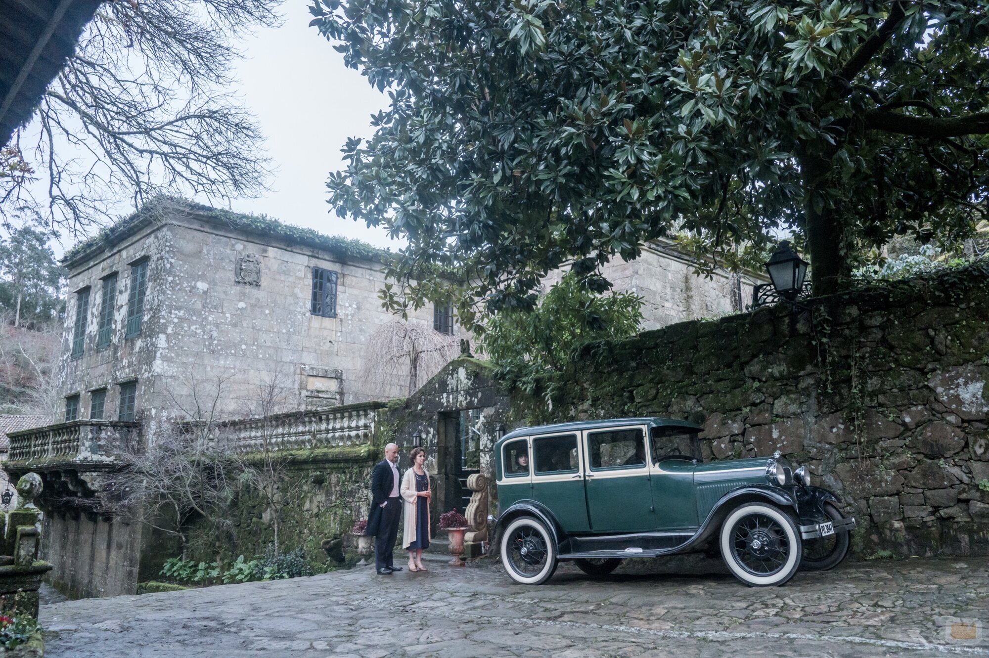Alain Hernández y Verónica Sánchez en Capítulo 6 titulado 'La culpa de Gustavo' de 'Las hijas de la criada'