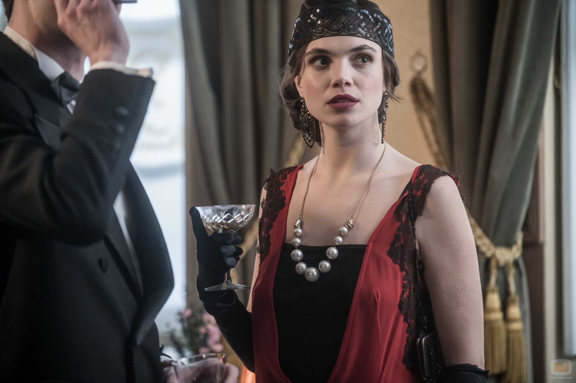 Instantánea de Martina Cariddi en 1x06 'La culpa de Gustavo' de 'Las hijas de la criada'