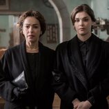 Verónica Sánchez y Judith Fernández en la temporada 1 y el capítulo 07 de 'Las hijas de la criada'