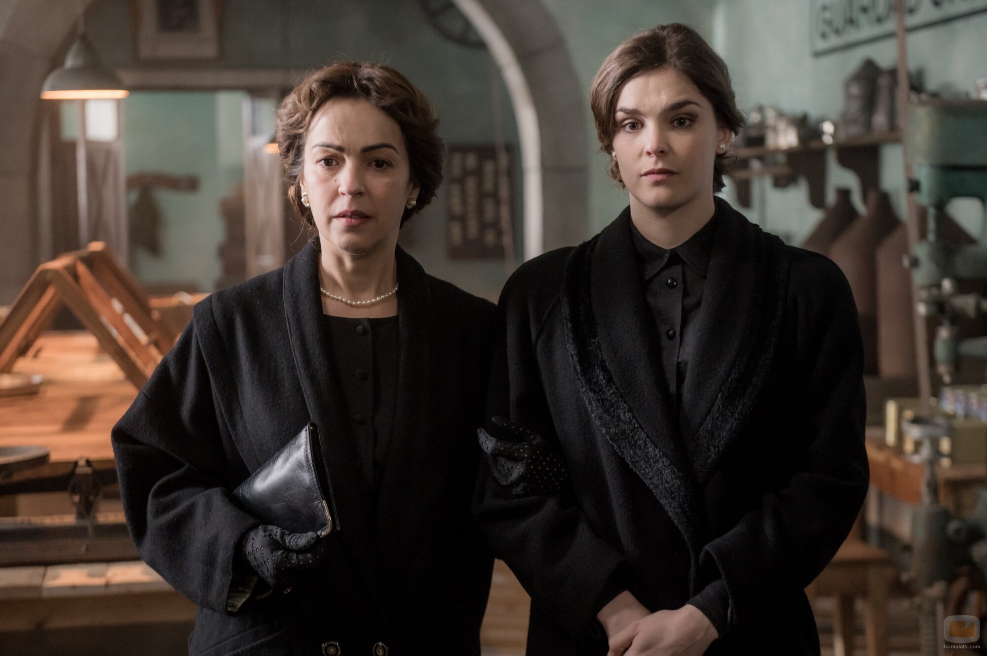 Verónica Sánchez y Judith Fernández en la temporada 1 y el capítulo 07 de 'Las hijas de la criada'