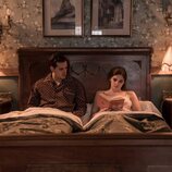 Álex Villazán y Judith Fernández en 1x07 'El legado de Inés' de 'Las hijas de la criada'