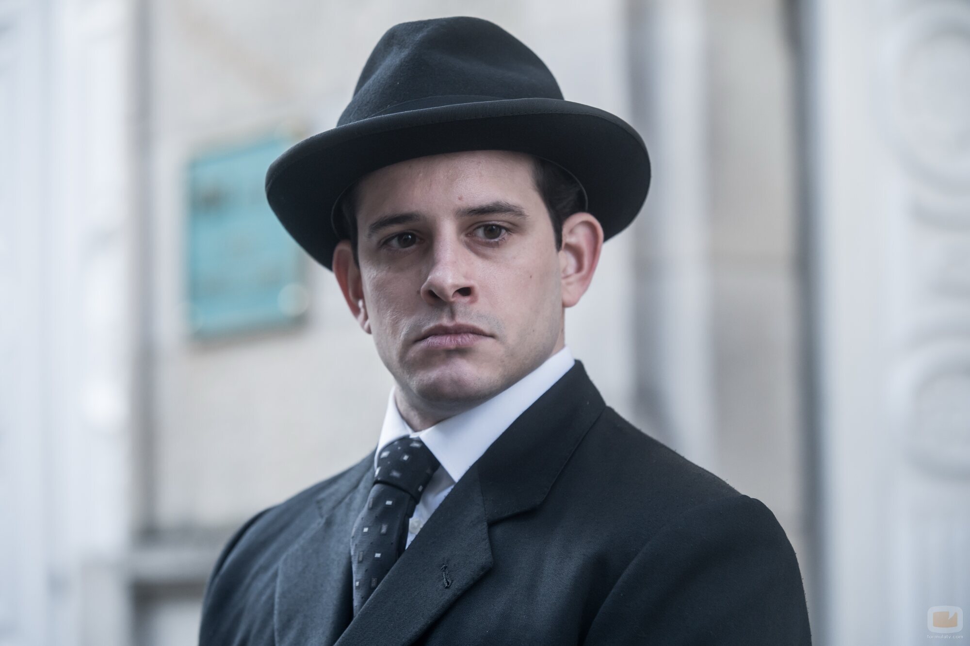 Still de Álex Villazán en 1x07 'El legado de Inés' de 'Las hijas de la criada'