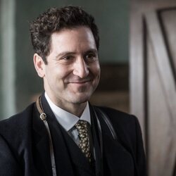 Álex Gadea en 1x07 titulado 'El legado de Inés' de 'Las hijas de la criada'