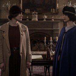 Martina Cariddi y Judith Fernández en Capítulo 8 titulado 'La verdad de Clara' de 'Las hijas de la criada'