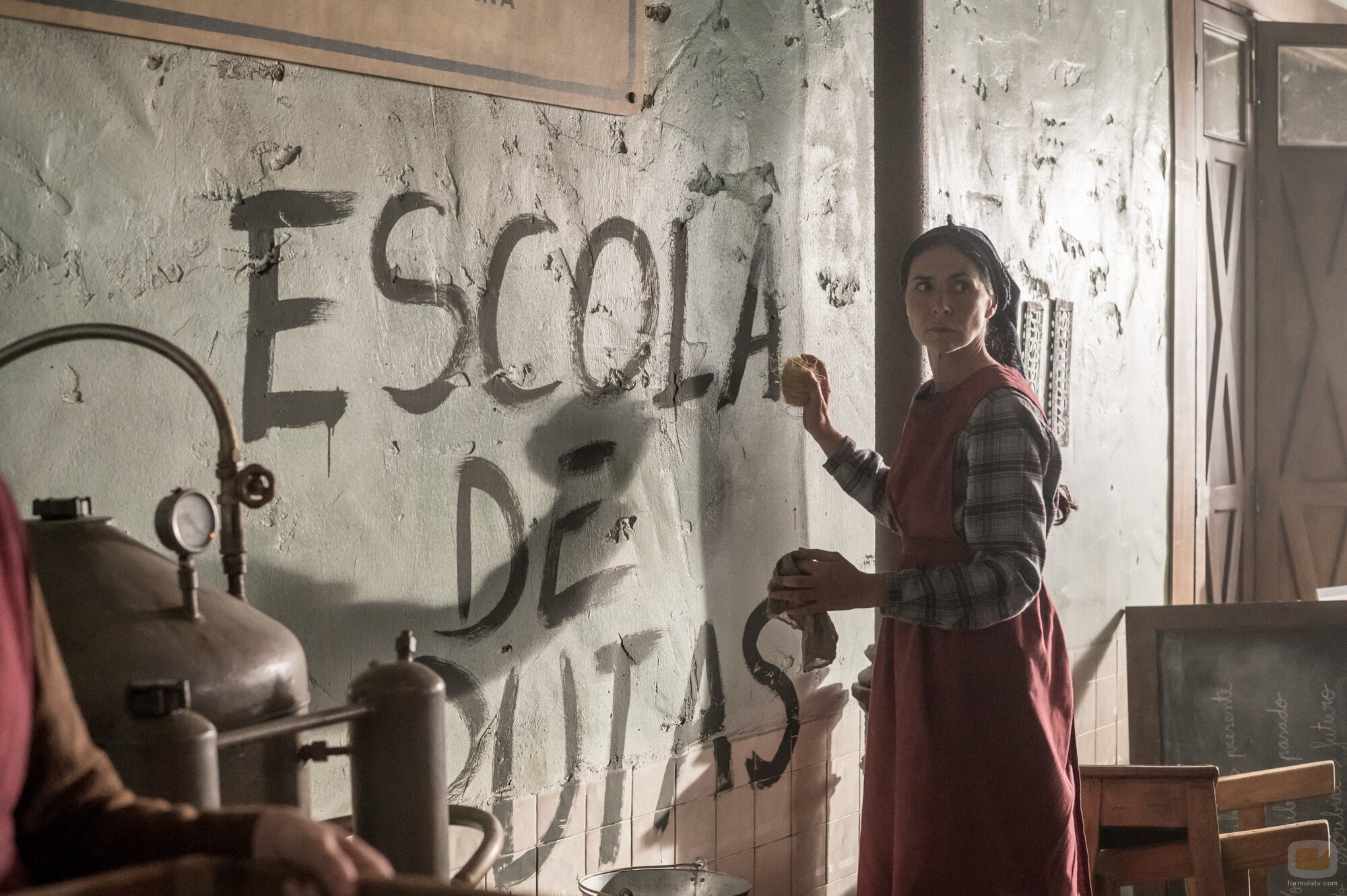 Escena de Capítulo 8 titulado 'La verdad de Clara' de 'Las hijas de la criada'