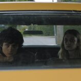 Arthur Conti y Alison Thornton en 'Educación física' de 'Carrie'
