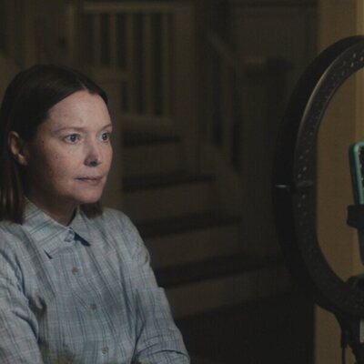 Samantha Sloyan en Capítulo 6 titulado 'Economía doméstica' de 'Carrie'