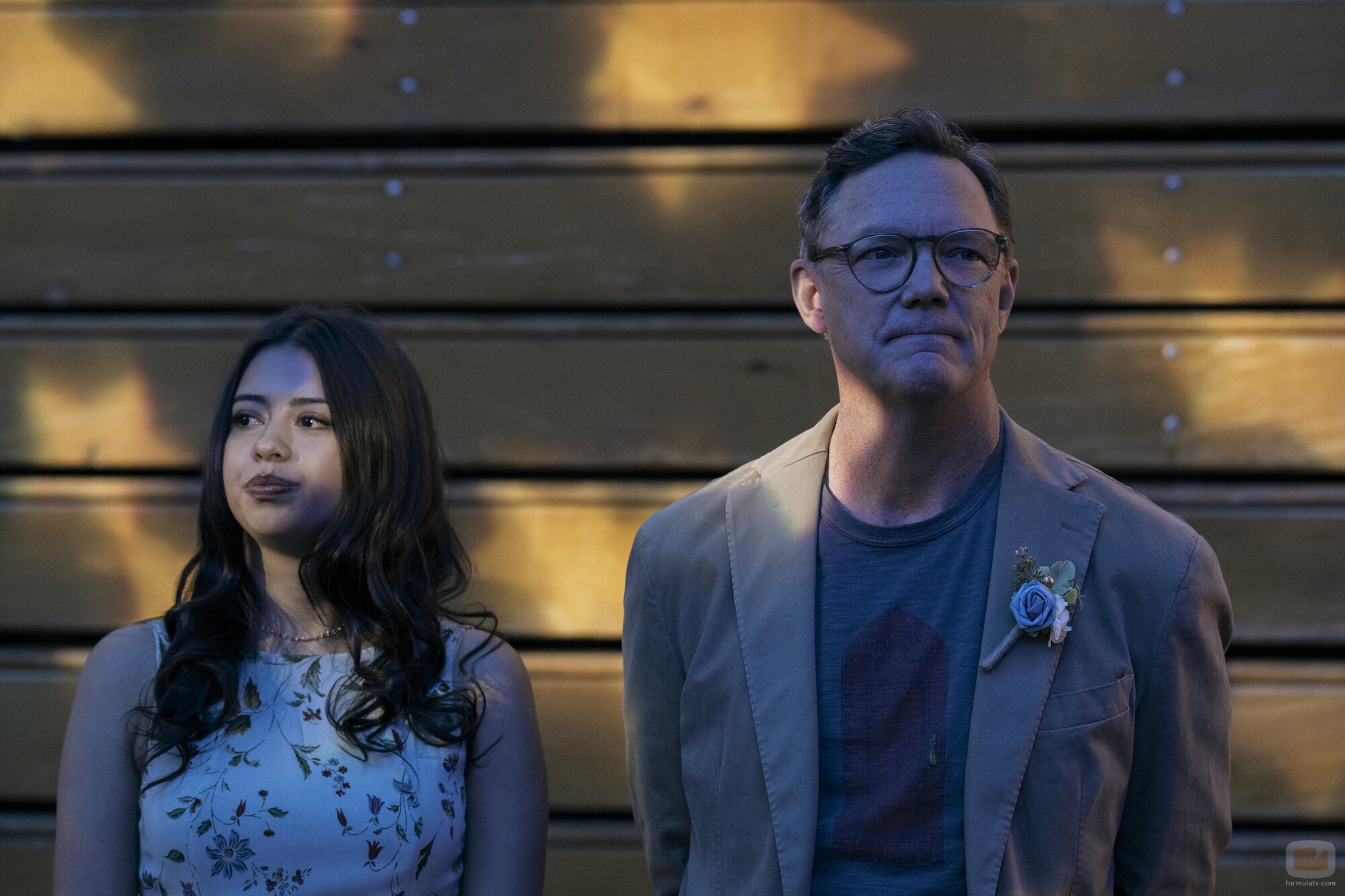 Amber Midthunder y Matthew Lillard en 1x07 titulado 'Literatura romántica' de 'Carrie'