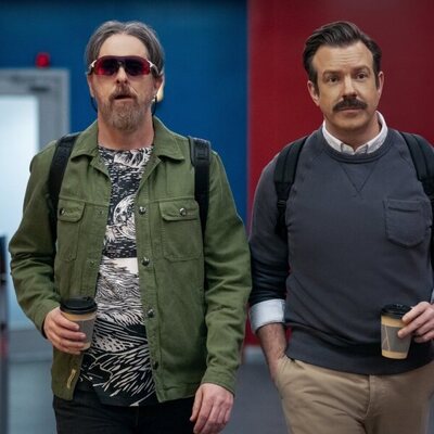 Jason Sudeikis y Brendan Hunt en 4x10 titulado 'Vivir la vida' de 'Ted Lasso'