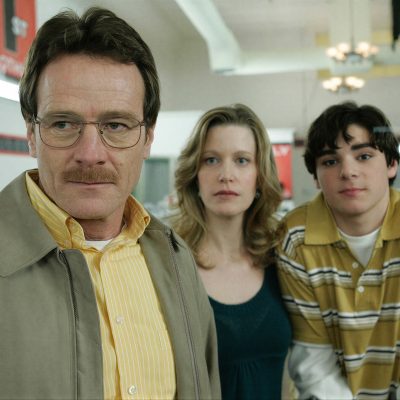 RJ Mitte junto a Bryan Cranston y Anna Gunn en 'Breaking Bad'