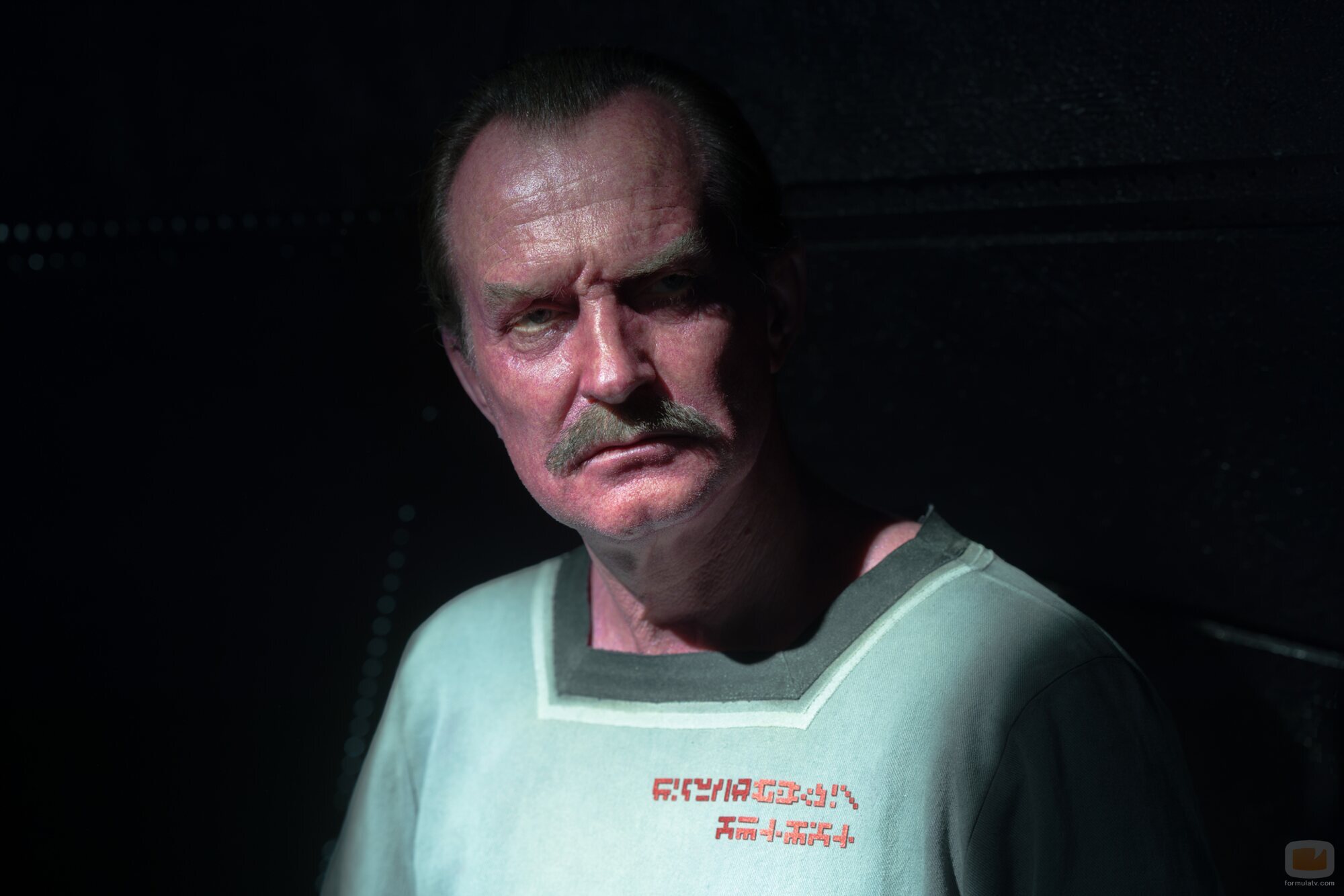 Ulrich Thomsen en el 1x02 de 'Linternas'