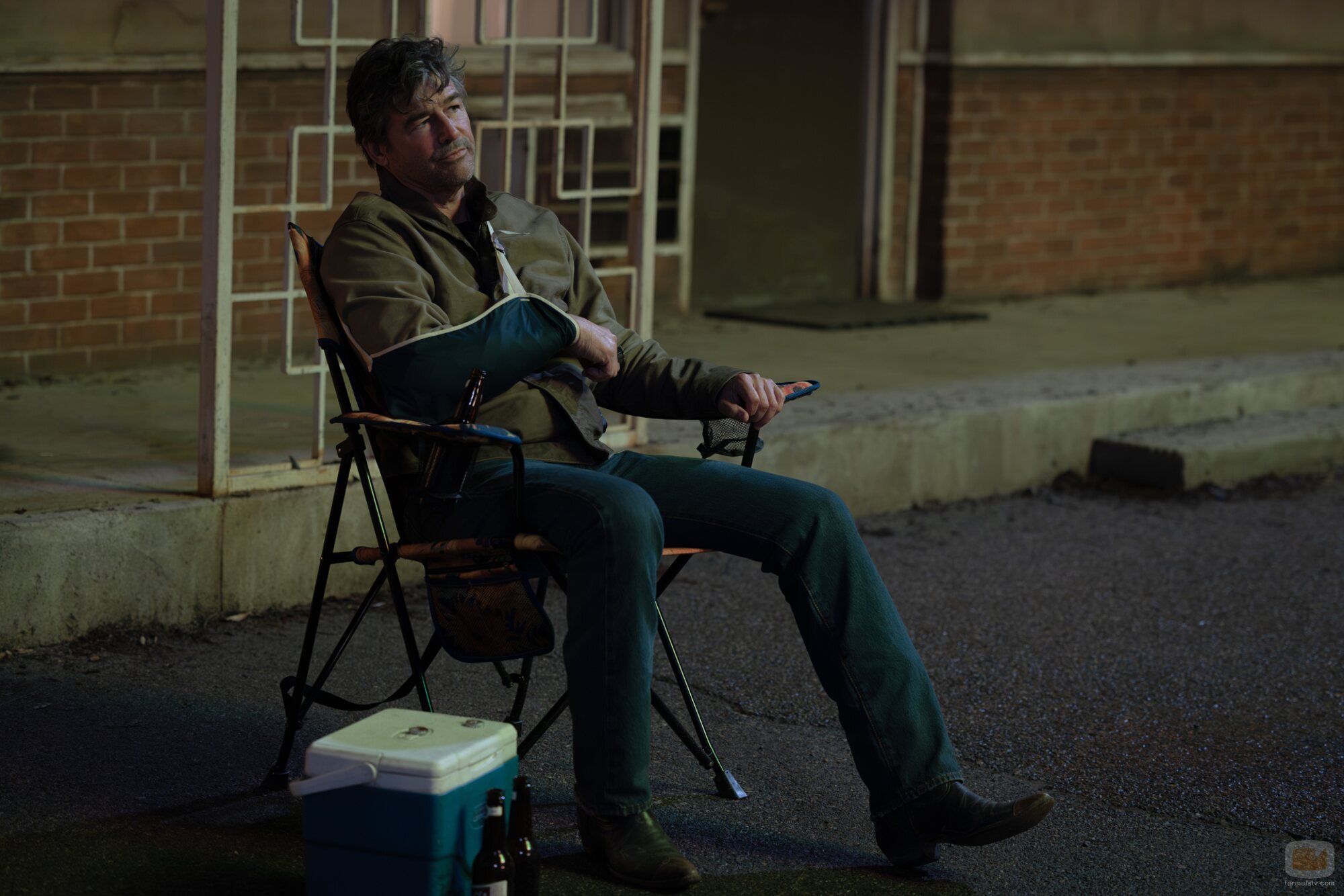 Kyle Chandler en el 1x02 de 'Linternas'