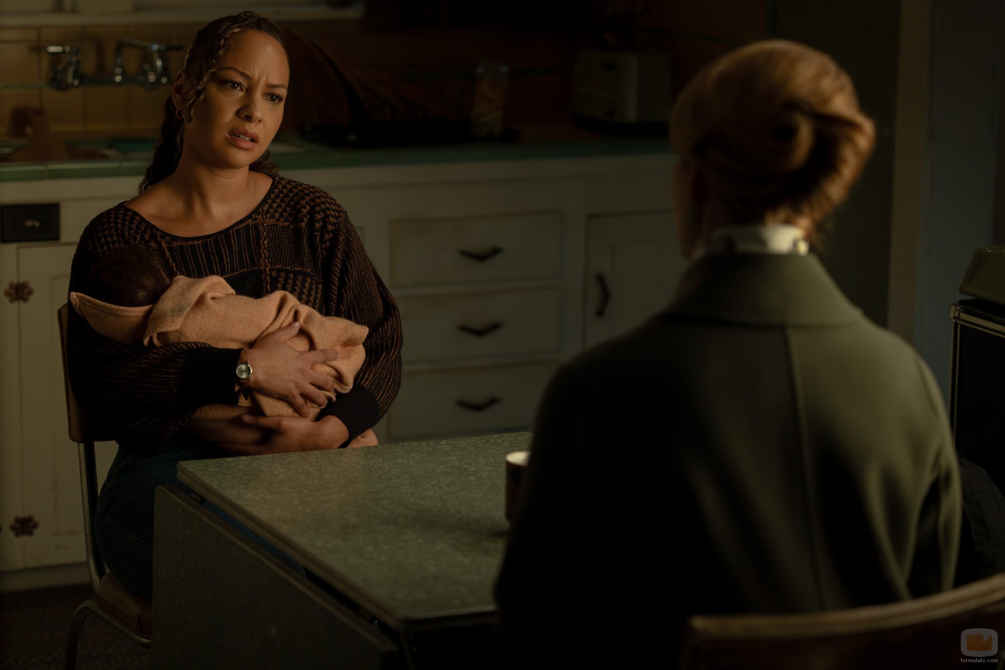 Jasmine Cephas Jones en Capítulo 3 titulado 'Marginado' de 'Linternas'